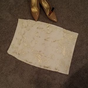 Lularoe white and Gold Elegant Cassie Size Sm